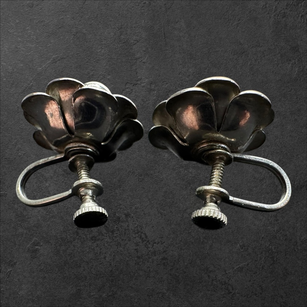 Unmarked Rose Flower Earrings Silver Tone Vintage Screw Back 3D - Picture 4 of 7